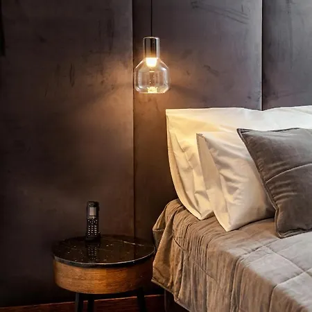 Hotel Eye Luxury Suites 3*